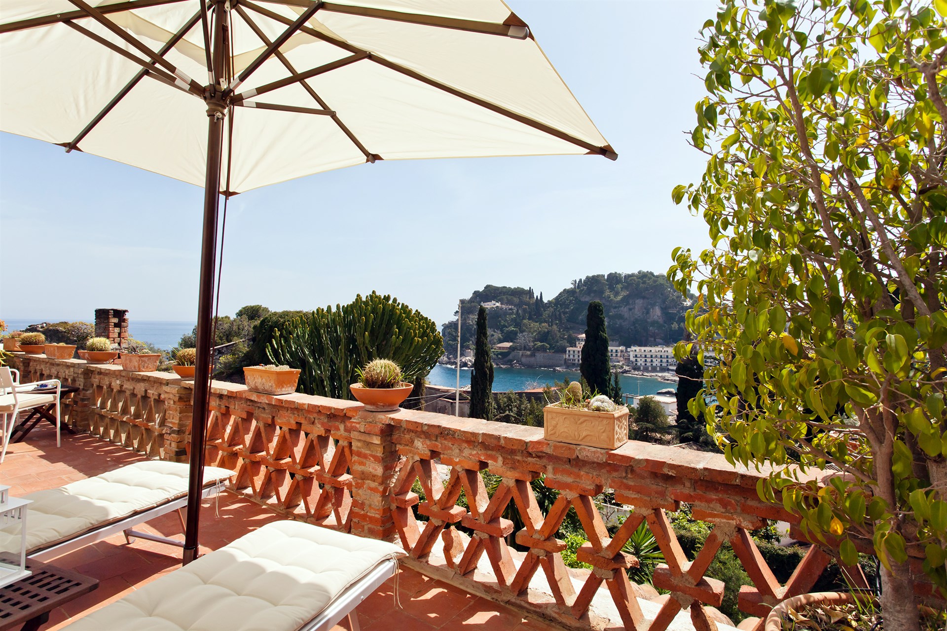 La Pergola, Villas in Sicily - The Thinking Traveller
